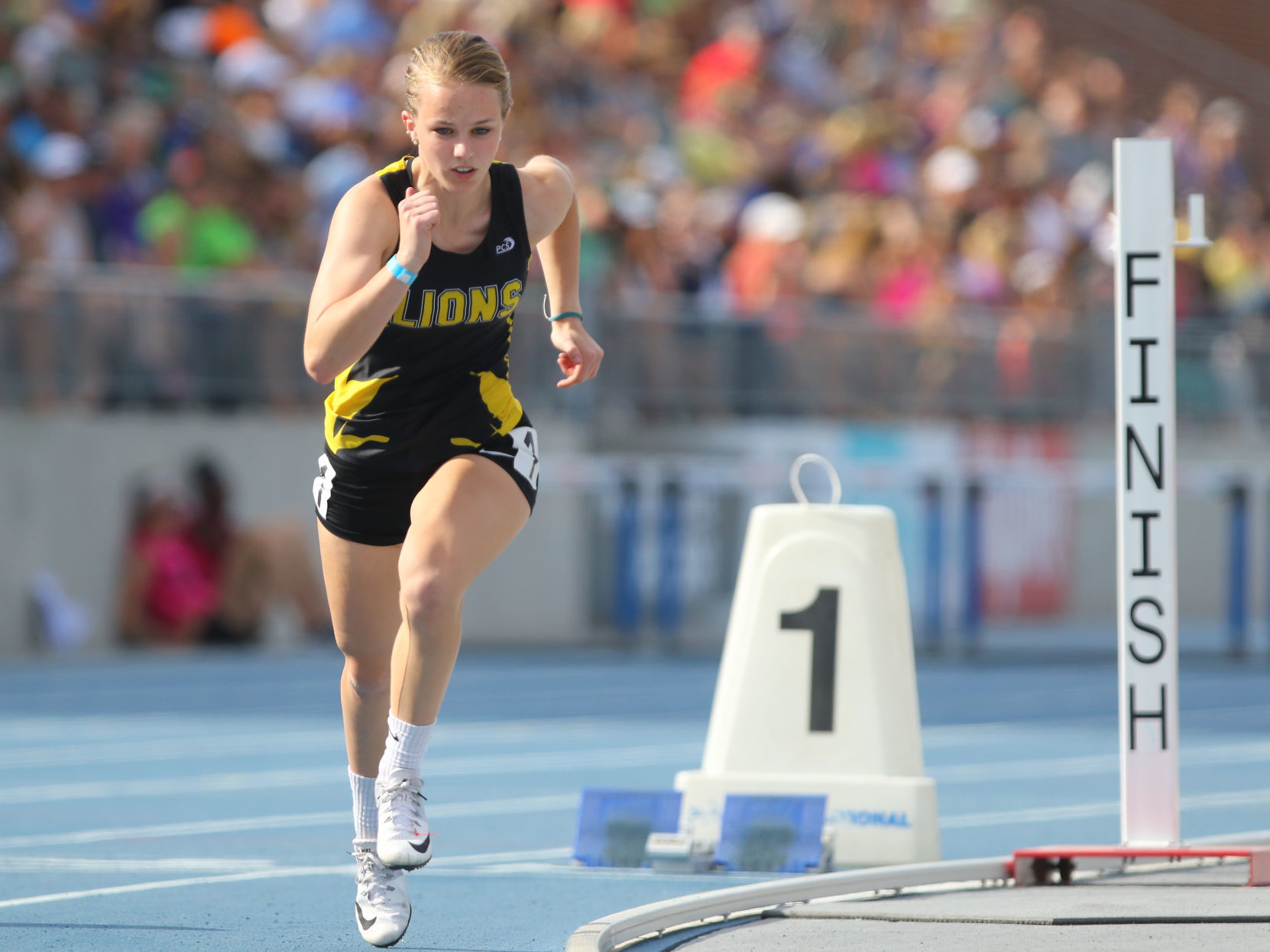 State Track Fri 42